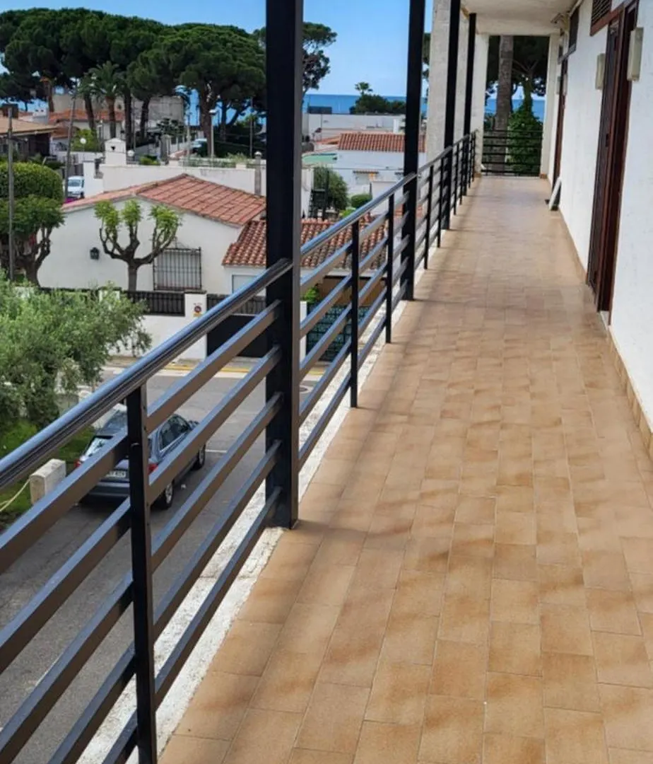 Apartamento En カンブリルス 0*,